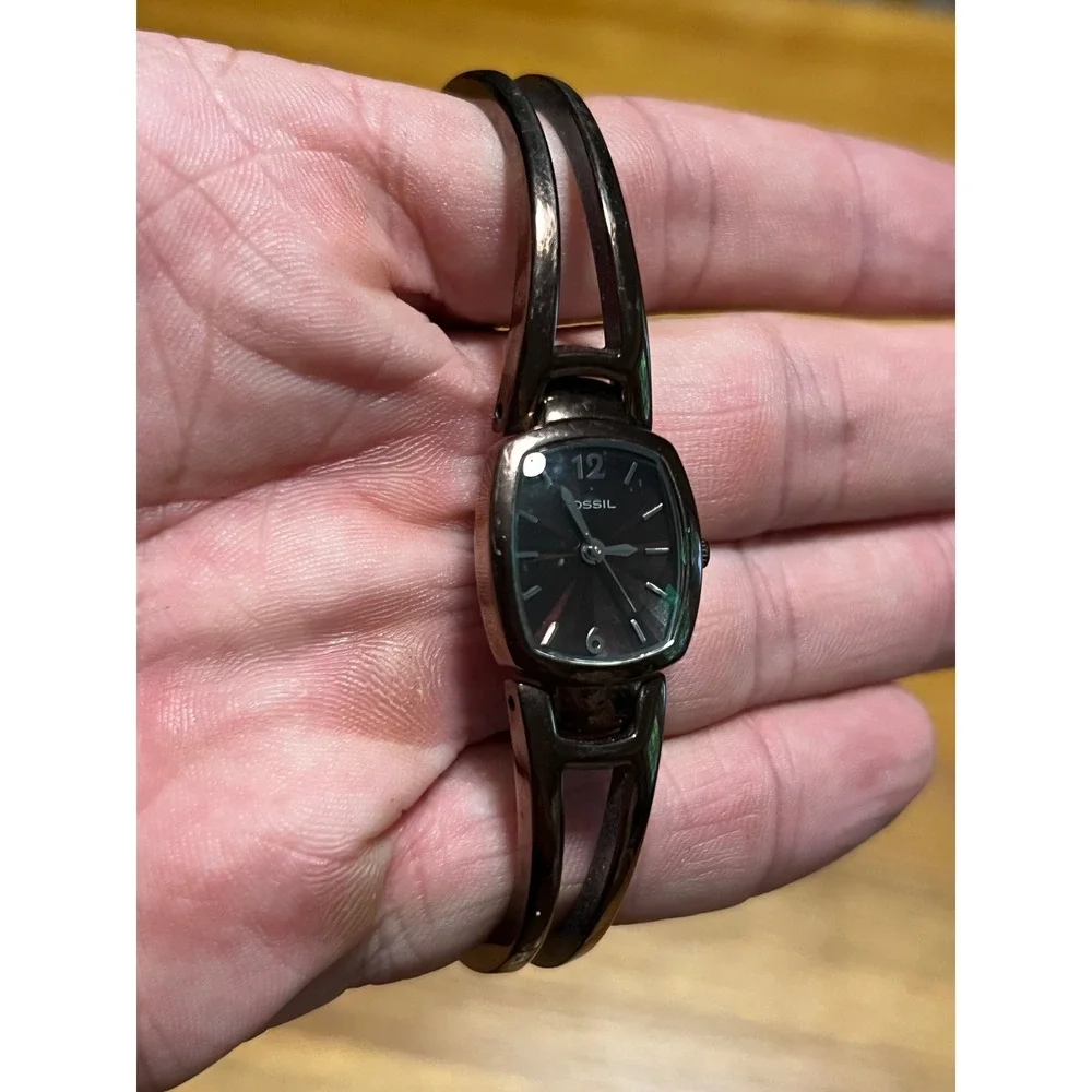 Fossil ES-1717 Womens Bangle Watch Gunmetal Stainless Steel Split Cuff Bracelet